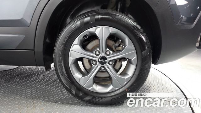 Kia Seltos Gasoline 1.6 Turbo 2WD Prestige 2023 — фото 21