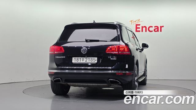 Volkswagen Touareg V6 3.0 TDI BMT Exclusive 7P5 2016 — фото 4
