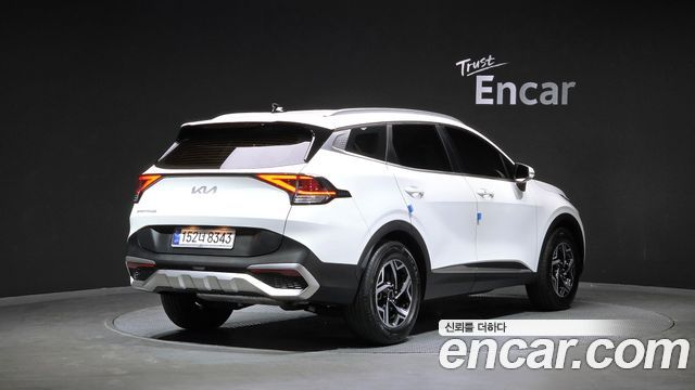 Kia Sportage (V) Gasoline 1.6 Turbo 2WD Prestige 2022 — фото 2