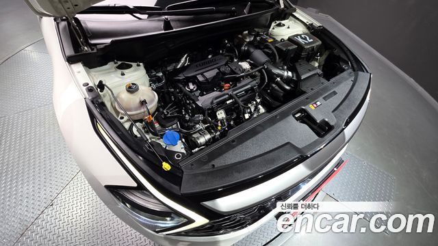 Kia Sportage (V) Gasoline 1.6 Turbo 2WD Prestige 2022 — фото 6
