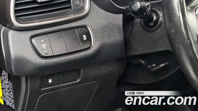 Kia Sorento Diesel 2.0 2WD Prestige 2018 — фото 17
