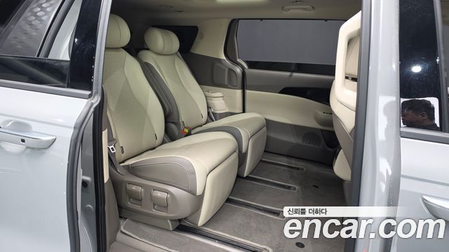 Kia Carnival (IV) Gasoline 7-Seater Gravity 2025 — фото 11