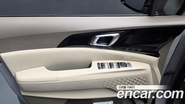 Kia Carnival (IV) Gasoline 7-Seater Gravity 2025 — фото 24