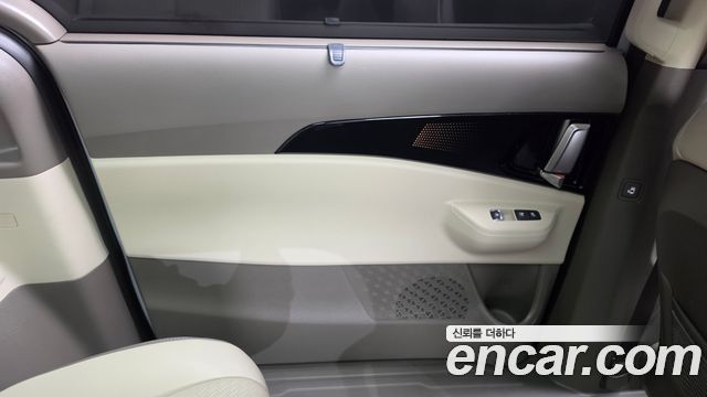 Kia Carnival (IV) Gasoline 7-Seater Gravity 2025 — фото 25