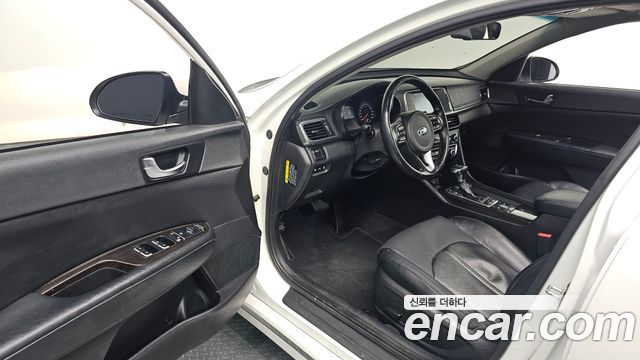 Kia K5 (II) 2.0 MX Prestige 2016 — фото 10