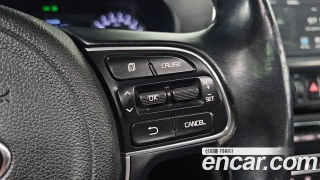 Kia K5 (II) 2.0 MX Prestige 2016 — фото 13