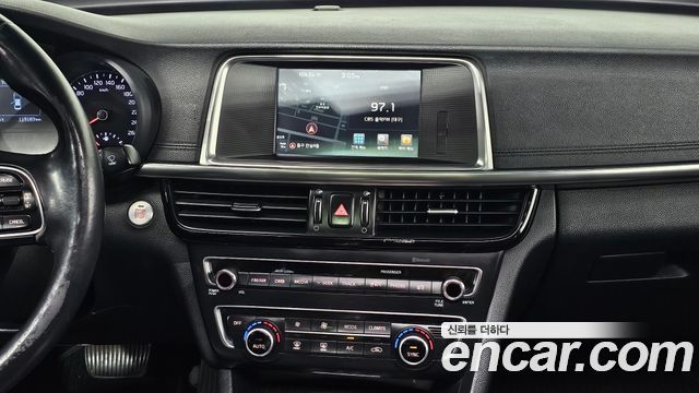 Kia K5 (II) 2.0 MX Prestige 2016 — фото 14