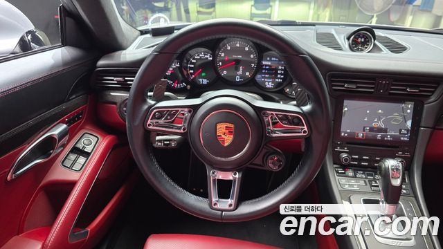 Porsche 911 Carrera 4S 991 2017 — фото 16
