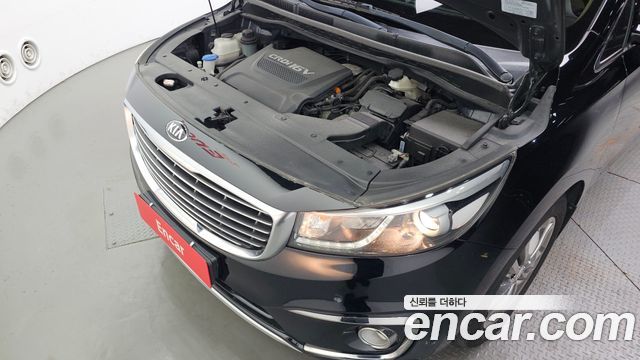 Kia Carnival 9-seater Prestige 2018 — фото 6