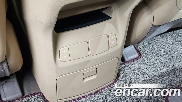 Kia Carnival 9-seater Prestige 2018 — фото 19
