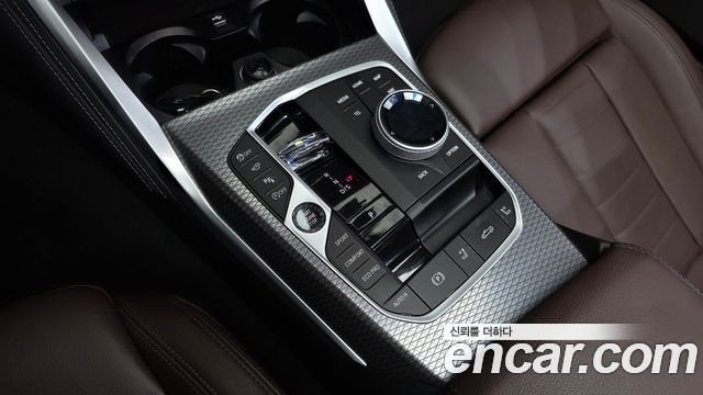 BMW 4 Series (G22) 420i M Sport Pro Convertible 2025 — фото 9