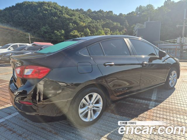 Chevrolet Cruze 1.4 Turbo LT Deluxe 2017 — фото 2