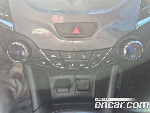 Chevrolet Cruze 1.4 Turbo LT Deluxe 2017 — фото 20