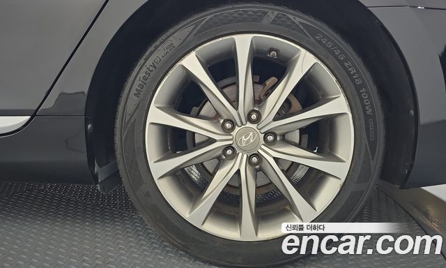 Hyundai Grandeur (HG) HG240 Modern 2015 — фото 21
