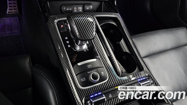 Kia Stinger 2.0 Turbo 2WD Platinum 2019 — фото 9