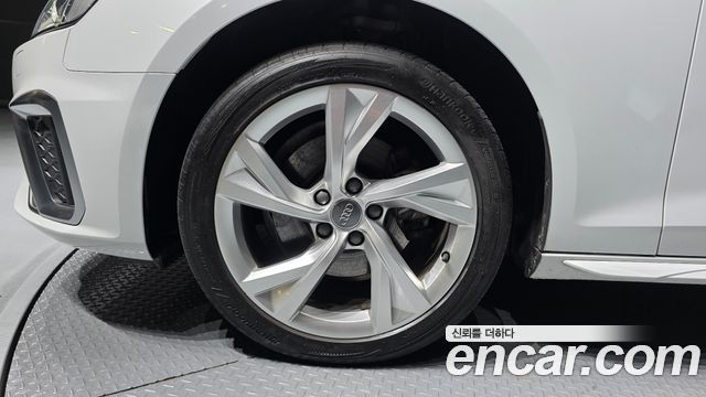 Audi A4 (B9) 35 TDI Premium 2020 — фото 5