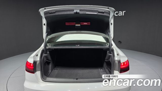 Audi A4 (B9) 35 TDI Premium 2020 — фото 20