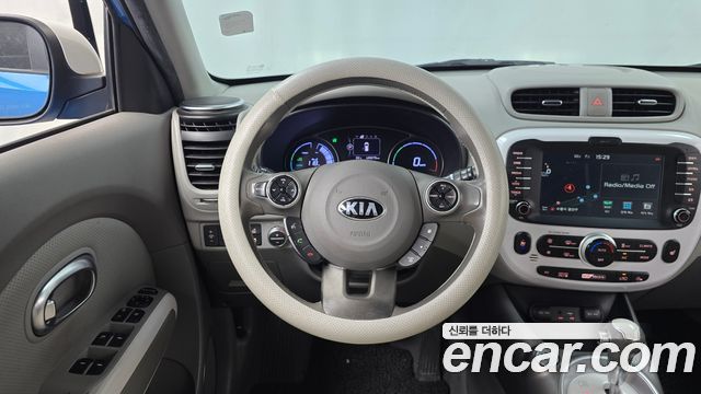 Kia Soul EV EV 2015 — фото 13