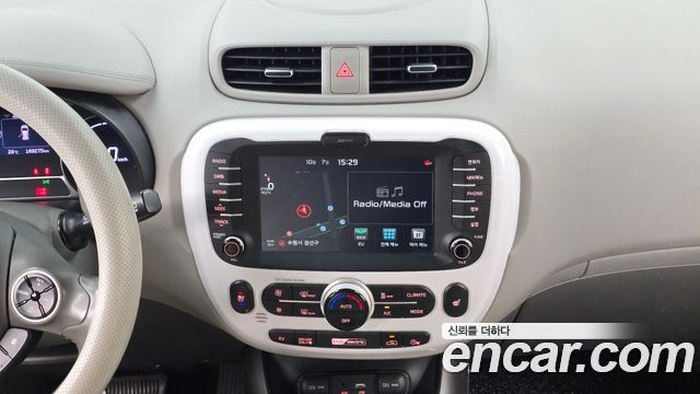 Kia Soul EV EV 2015 — фото 14