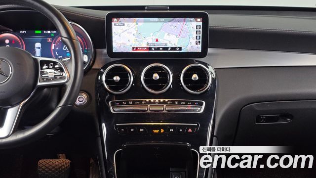 Mercedes-Benz GLC-Class (X253) GLC300e 4MATIC 2021 — фото 14