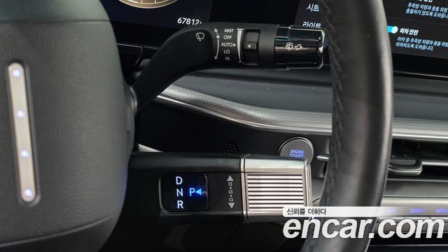 Hyundai Grandeur (GN7) 2,5 Gasoline 2WD Premium 2023 — фото 9