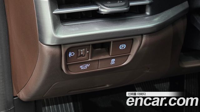 Hyundai Grandeur (GN7) 2,5 Gasoline 2WD Premium 2023 — фото 13