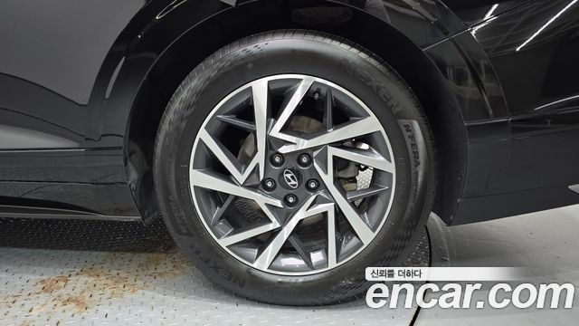Hyundai Grandeur (GN7) 2,5 Gasoline 2WD Premium 2023 — фото 21