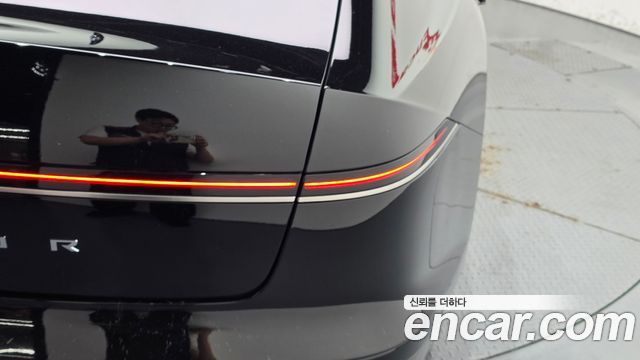 Hyundai Grandeur (GN7) 2,5 Gasoline 2WD Premium 2023 — фото 23