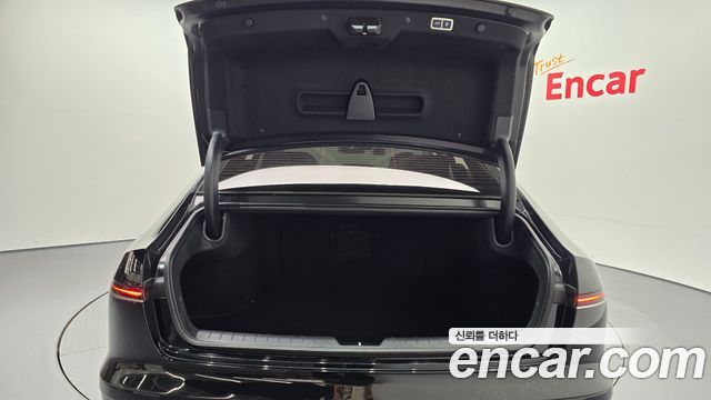 Hyundai Grandeur (GN7) 2,5 Gasoline 2WD Premium 2023 — фото 31