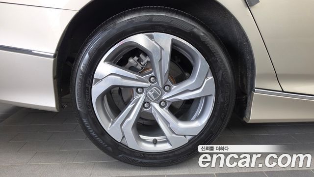 Honda Accord (X) 1.5 Turbo 2018 — фото 5