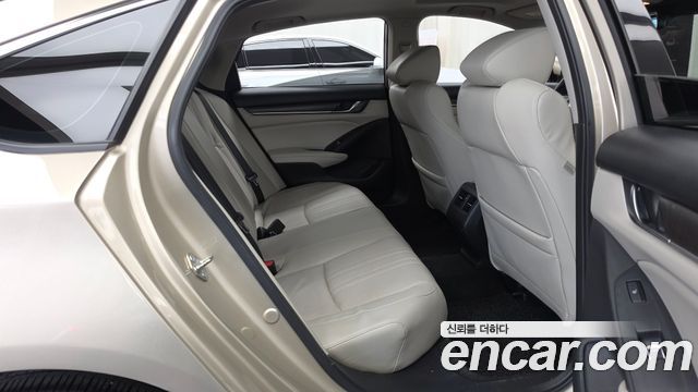 Honda Accord (X) 1.5 Turbo 2018 — фото 12