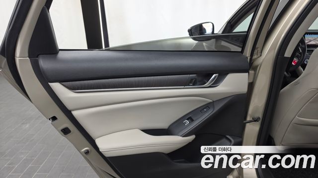 Honda Accord (X) 1.5 Turbo 2018 — фото 25