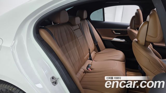 Mercedes-Benz E-Class (W214) E200 Avantgarde 2026 — фото 11