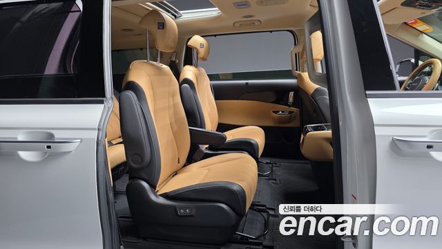 Kia Carnival (IV) Gasoline 9-Seater Noblesse 2023 — фото 11