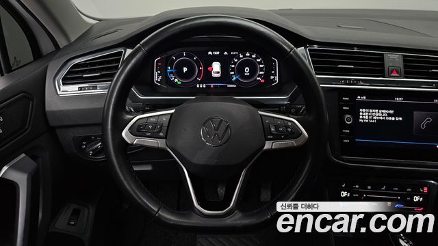 Volkswagen Tiguan (II) 2.0 TDI 4-Motion Premium 2021 — фото 13