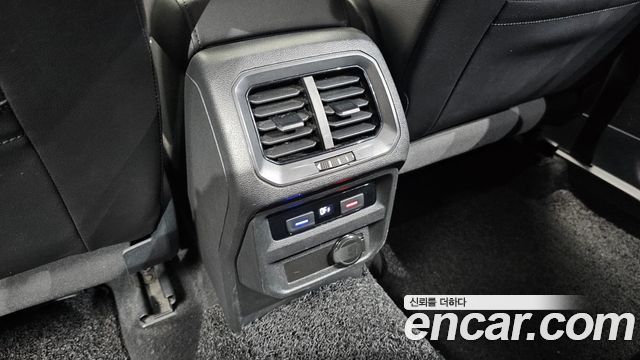 Volkswagen Tiguan (II) 2.0 TDI 4-Motion Premium 2021 — фото 17