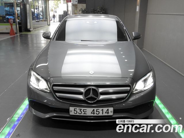 Mercedes-Benz E-Class (W213) E220d Avantgarde 2017 — фото 3