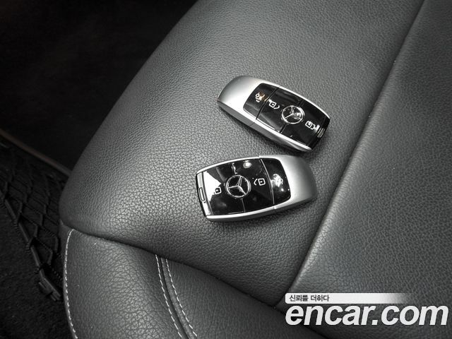 Mercedes-Benz E-Class (W213) E220d Avantgarde 2017 — фото 19