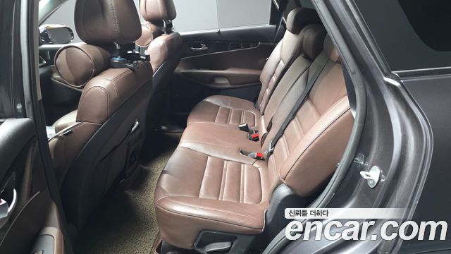 Kia Sorento Diesel 2.0 4WD Noblesse Special 2016 — фото 11
