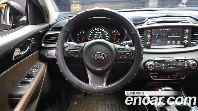 Kia Sorento Diesel 2.0 4WD Noblesse Special 2016 — фото 13