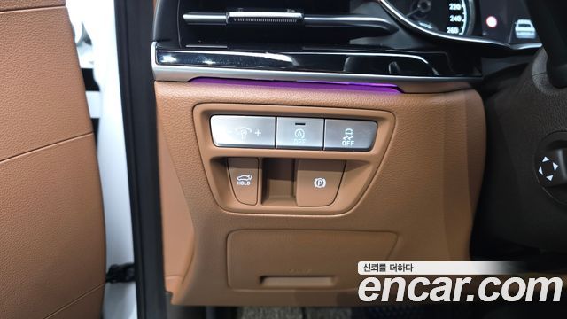 Genesis G80 (RG3) Gasoline 2.5 Turbo AWD 2022 — фото 28