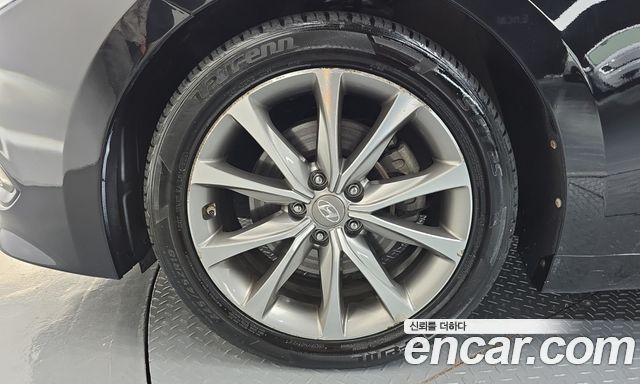 Hyundai Grandeur (HG) HG220 Diesel Premium 2015 — фото 5