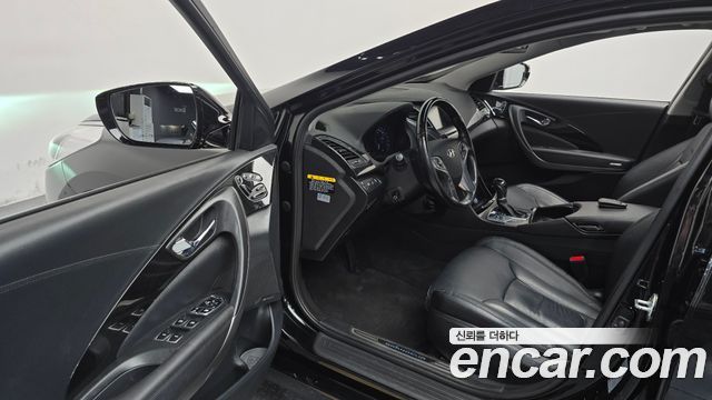Hyundai Grandeur (HG) HG220 Diesel Premium 2015 — фото 10