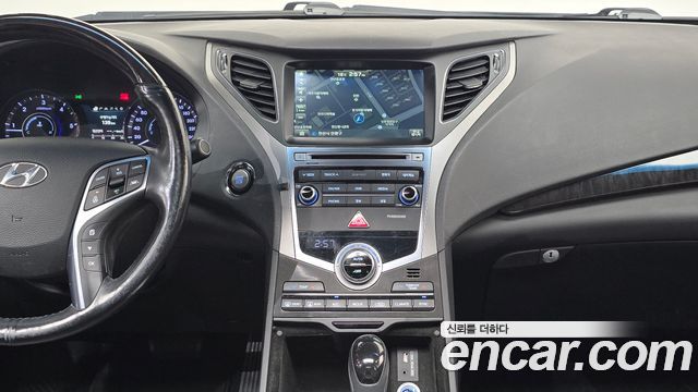 Hyundai Grandeur (HG) HG220 Diesel Premium 2015 — фото 14
