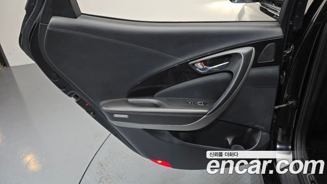 Hyundai Grandeur (HG) HG220 Diesel Premium 2015 — фото 25