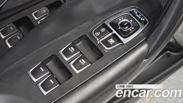 Hyundai Grandeur (HG) HG220 Diesel Premium 2015 — фото 29
