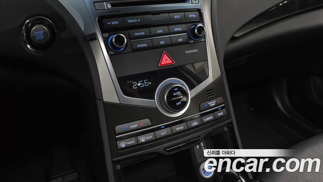 Hyundai Grandeur (HG) HG220 Diesel Premium 2015 — фото 32