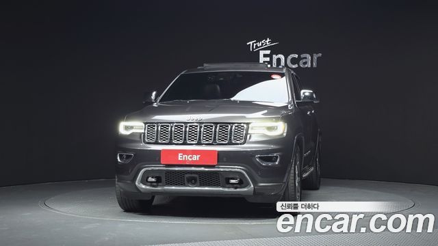 Jeep Grand Cherokee 3.6 Overland WK2 2020 — фото 3