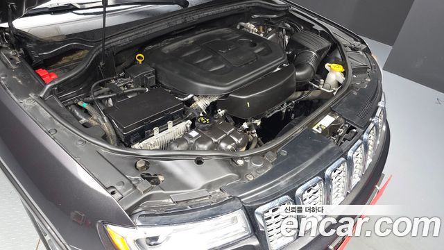 Jeep Grand Cherokee 3.6 Overland WK2 2020 — фото 6