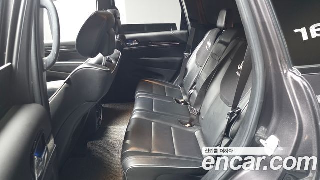 Jeep Grand Cherokee 3.6 Overland WK2 2020 — фото 11
